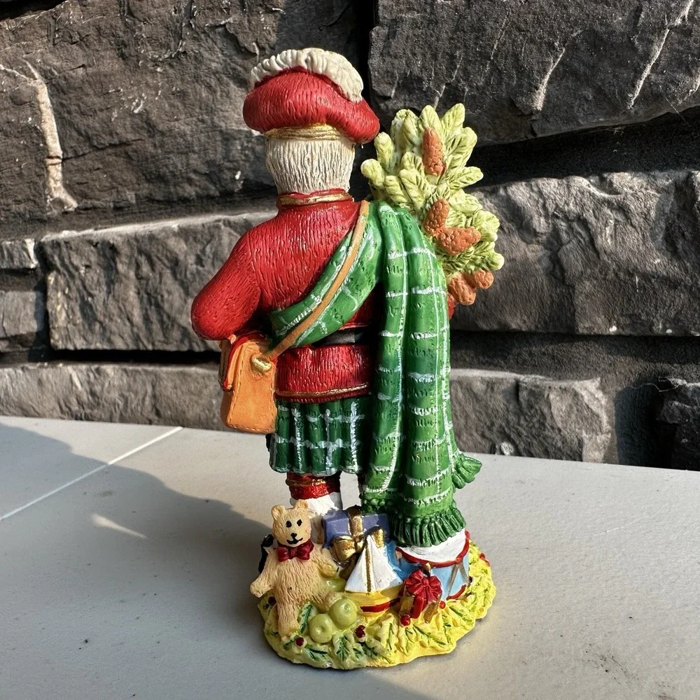 The International Santa Claus Collection: The First Footer, Scotland (SC27) 1997